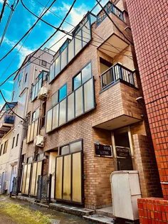 ペントハウスヴィトン【3階】の外観