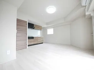 レアライズ浅草IV【10階】の居間