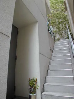 ravine【3階】の外観