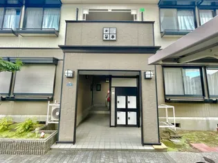 ルミエールE棟【2階】の外観