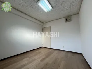 コーポ一葉【4階】の居間