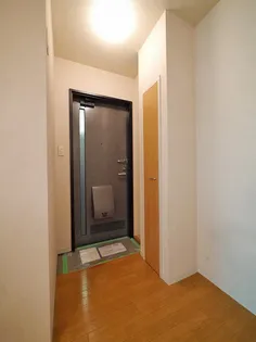 ロイヤルパレス東四ツ木【2階】の玄関