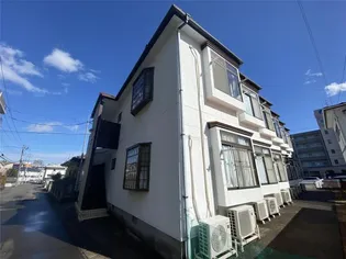 ホワイトファミール長町南【2階】の外観