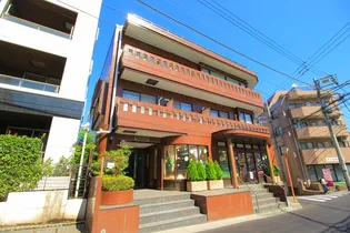 グレースコートの画像