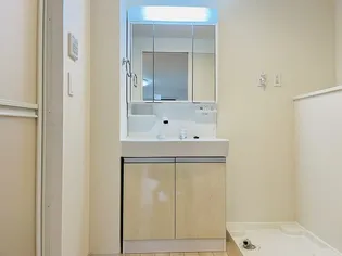 アローラ石垣【1階】の内装