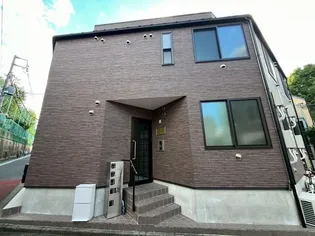 ゴールデンヒルズ【1階】の外観