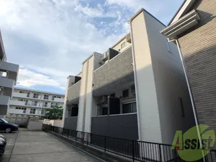 イーストヴィレッジ【2階】の外観