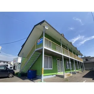 エレガンスNYパレス【1階】の外観