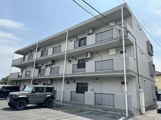 ファミーユ寿【3階】の外観