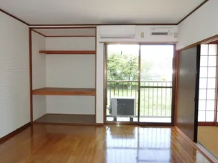 コーポみやま【2階】の居間