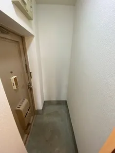 ベルクレスト恒久【1階】の玄関