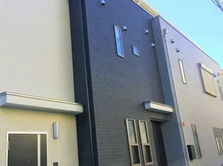 東京都新宿区大京町【アパート】の外観