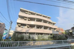 大阪府吹田市山手町1【マンション】の外観