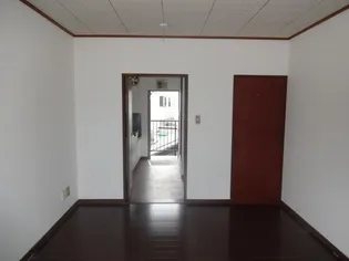 ニッコウハイツ5号館(中央市中楯)【2階】の居間