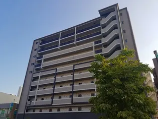 東京都日野市多摩平1【マンション】の外観
