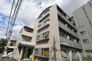 東京都世田谷区給田3【マンション】の外観