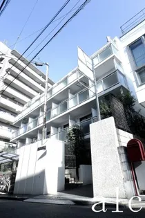 トップ早稲田【3階】の外観