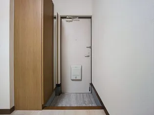 幸つるハイツさくら【1階】の玄関