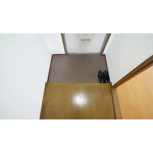 メゾンドジュール【2階】の玄関