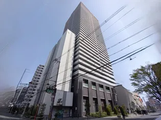ロイヤルメドゥ香里園タワー【14階】の外観