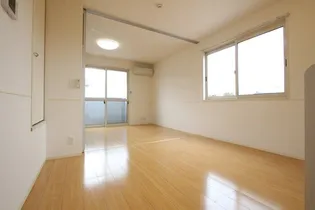 エスポワールA棟【1階】の居間