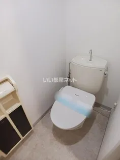 ウォーターバリー【2階】の内装