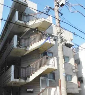 RALPH【3階】の外観