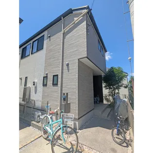 神奈川県横浜市鶴見区駒岡1【一戸建】の外観