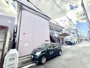 メゾン金城の外観