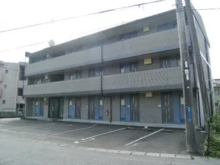 レオパレスタカダ【3階】の外観