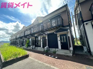 三重県伊勢市上地町【一戸建】の外観