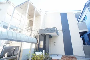 Three M【2階】の外観