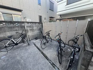 アイコート三鷹【1階】の外観