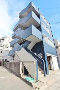 T BLDの画像
