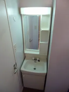 レオパレスブラウンブレッドの内装