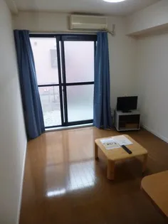 レオパレスブラウンブレッドの居間