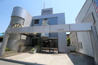 M I KーBUILDINGの画像