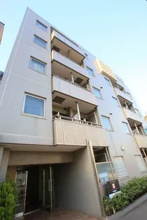 ル・キュブ【1階】の外観