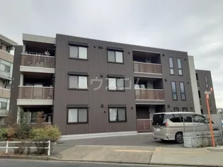 ベオーク【3階】の外観