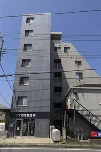 ブッシュハウスの画像