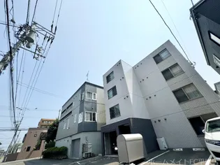 ヴレネージュ平岸WEST【1階】の外観