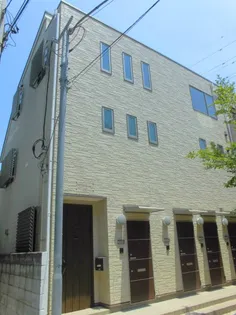 ハウスクレヨン【2階】の外観