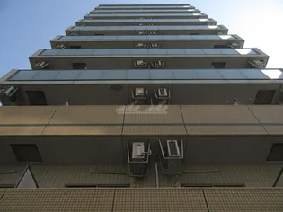 ヴェルステージ関内【8階】の外観