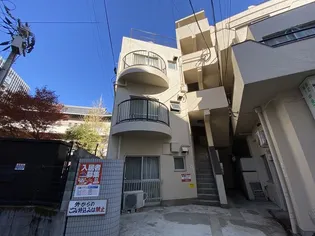 第二中央マンション【2階】の外観