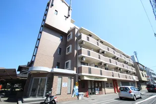 コーポラス岡本【3階】の外観