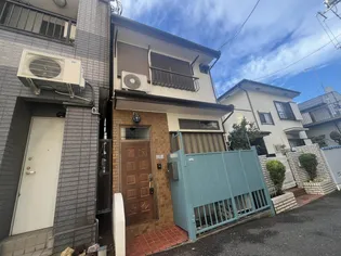 東京都狛江市東和泉4【一戸建】の外観