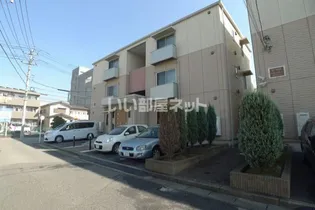 ヴィラ・イーストB【3階】の外観