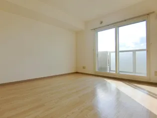 ヴェール美香保【1階】の居間