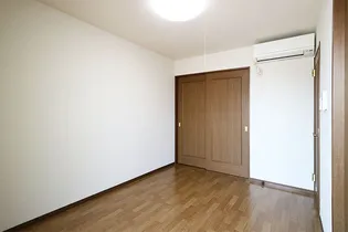 ランプロン【1階】の居間