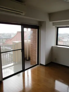 ダイアパレス小松【5階】の居間